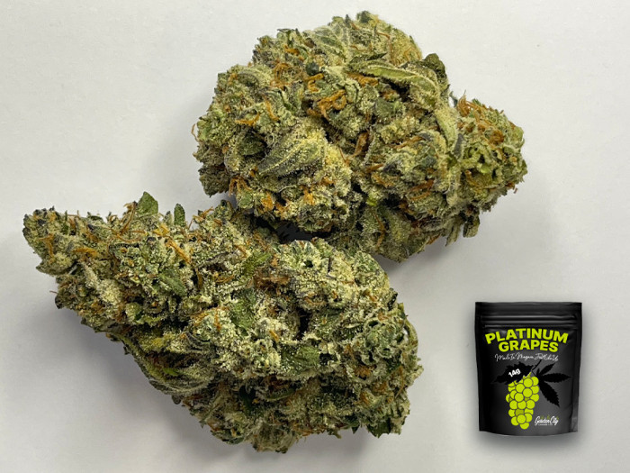 Garden City Cannabis Co | Niagaras Craft Collection | Platinum Grapes 14g | Nug Shot 
