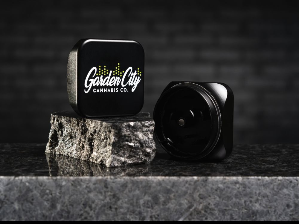 local-cannabis-dispensary-community-shop